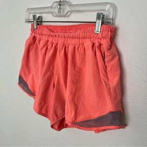 Lululemon - Hotty Hot Salmon Women’s Shorts - Sz 8